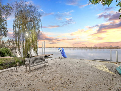 Muse On The Murray - Accommodation Asia 5