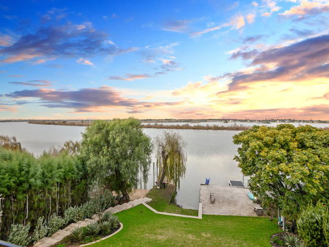 Muse On The Murray - Accommodation Asia 14