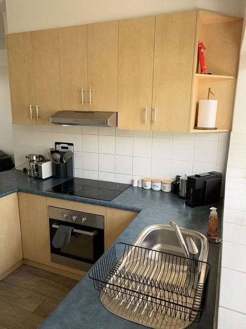 Sunshine Four - Accommodation Asia 24