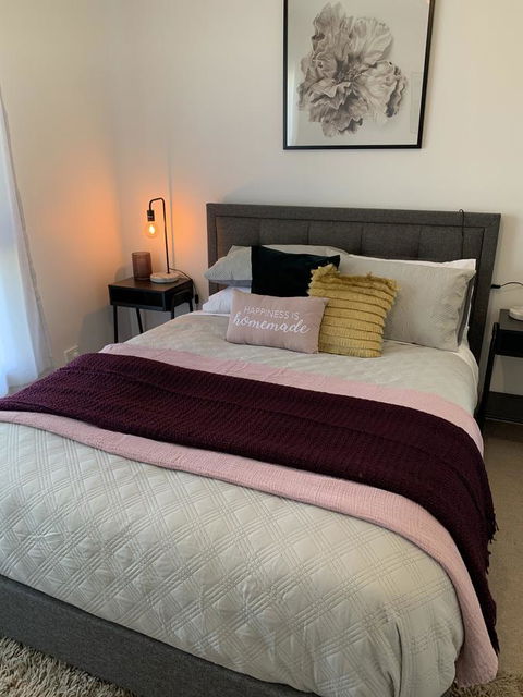 Sunshine Four - Accommodation Asia 25