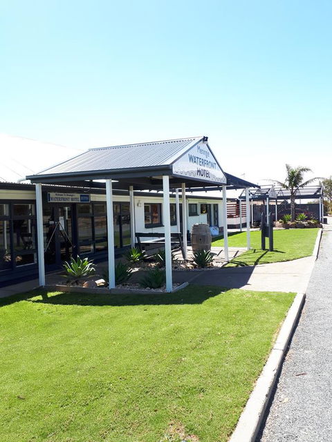 Meningie Waterfront Motel - Accommodation Asia 0
