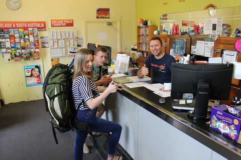 Backpack Oz - Accommodation Guide 2