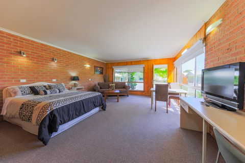 Country Roads Motor Inn Naracoorte - Accommodation Asia 3