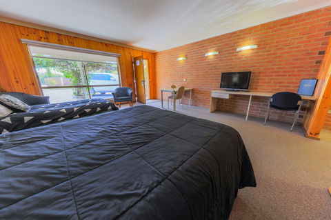 Country Roads Motor Inn Naracoorte - Accommodation Asia 35