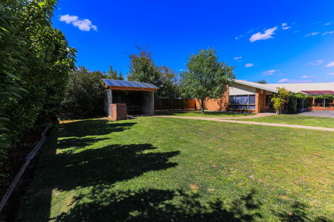Country Roads Motor Inn Naracoorte - Accommodation Asia 9