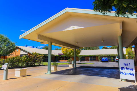 Country Roads Motor Inn Naracoorte - Accommodation Asia 1