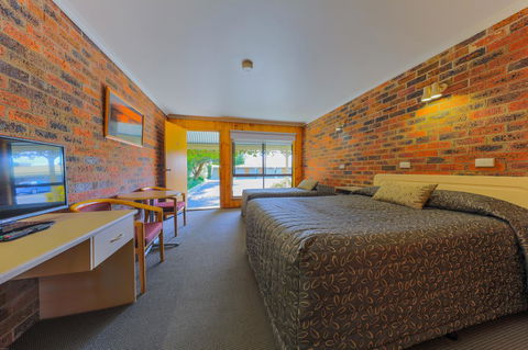 Country Roads Motor Inn Naracoorte - Accommodation Asia 10