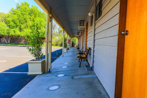 Country Roads Motor Inn Naracoorte - Accommodation Asia 21