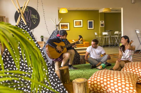 YHA Adelaide Central - Accommodation Asia 26