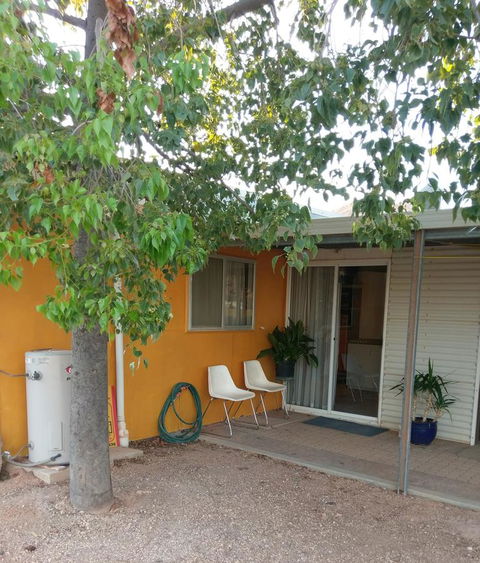 Desert Gum Retreat Gough St - Accommodation Asia 24