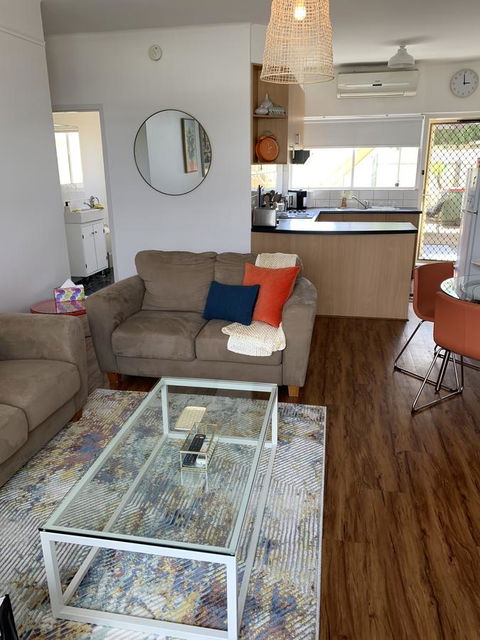 Sunshine Three - Accommodation Asia 7