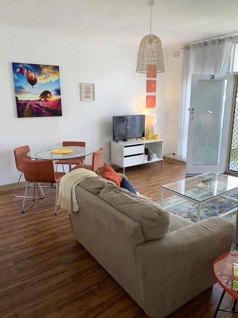 Sunshine Three - Accommodation Asia 0