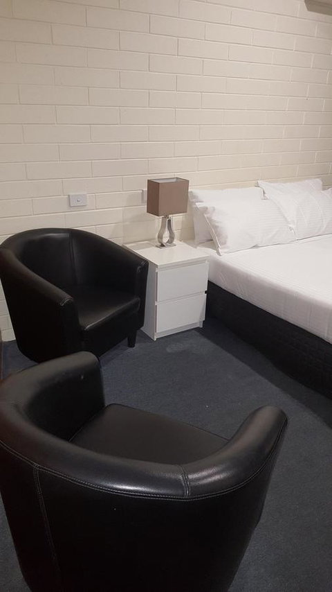 Lockleys Hotel - Accommodation Guide 5