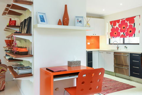 Red Door - Accommodation Asia 3