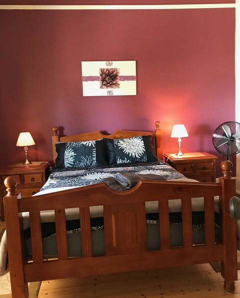 Armadale House - Kingscote - Accommodation Guide 8