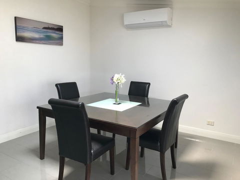 Armadale House - Kingscote - Accommodation Guide 1