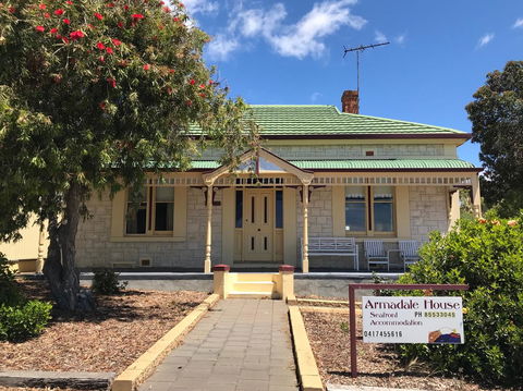 Armadale House - Kingscote - Accommodation Guide 0