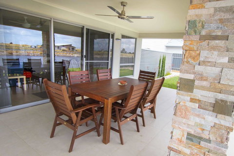 Brock's Base - Accommodation Asia 2