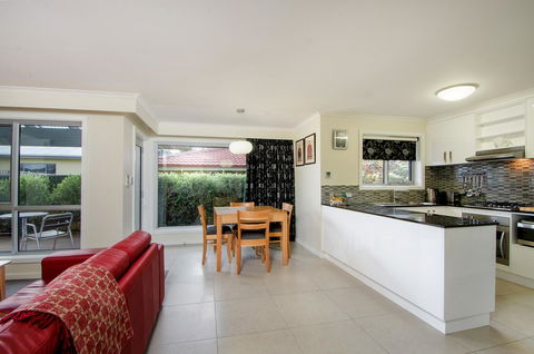 City One Apartment - Accommodation Asia 1