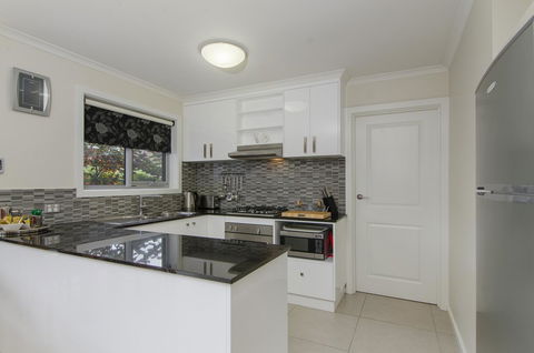 City One Apartment - Accommodation Asia 2