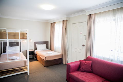 Lilac City Motor Inn & Steakhouse - Accommodation Asia 15