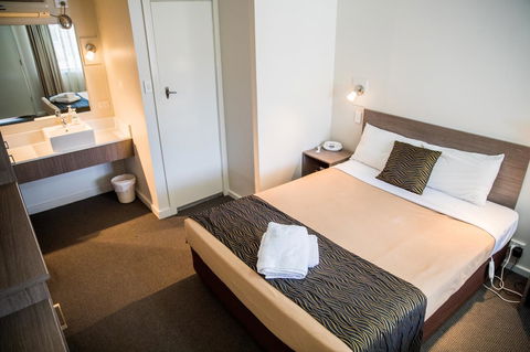 Lilac City Motor Inn & Steakhouse - Accommodation Asia 29