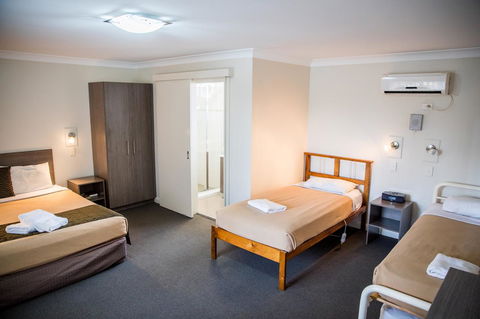 Lilac City Motor Inn & Steakhouse - Accommodation Asia 21
