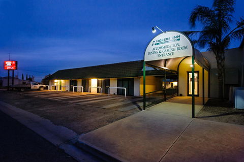 The Anglers Inn - Accommodation Guide 1