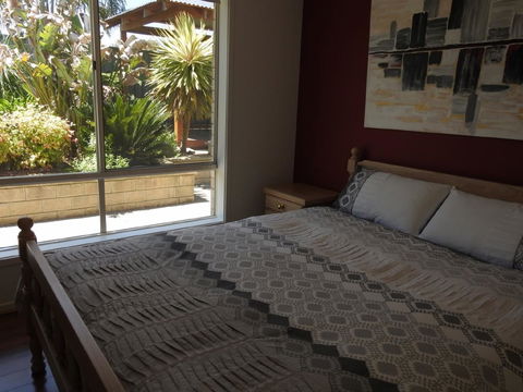 Sanctuary In The Valley - Accommodation Asia 14