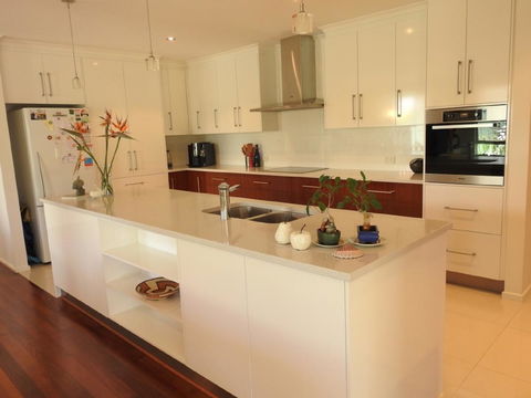 Sanctuary In The Valley - Accommodation Asia 10