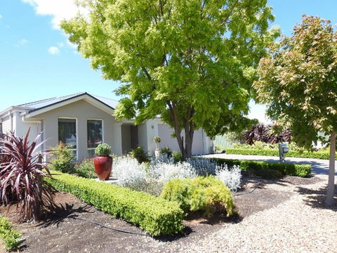 Sanctuary In The Valley - Accommodation Asia 2