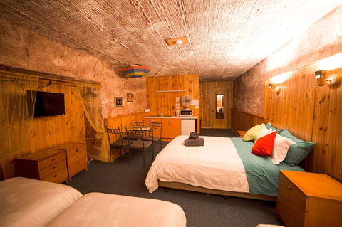 Comfort Inn Coober Pedy Experience - Accommodation Asia 6