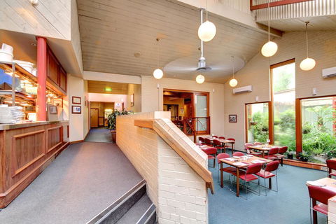 Victoria Hotel Strathalbyn - Accommodation Asia 2