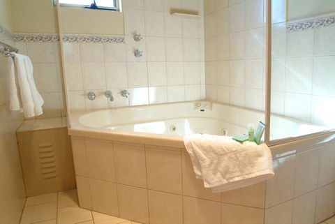 Victoria Hotel Strathalbyn - Accommodation Asia 5