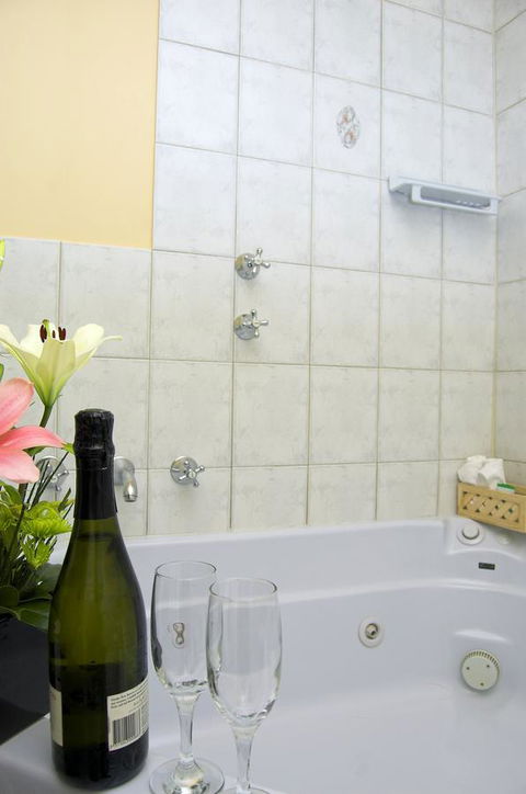 Victoria Hotel Strathalbyn - Accommodation Asia 1