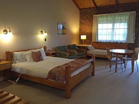Coonawarra Place Motor Inn - Accommodation Asia 28