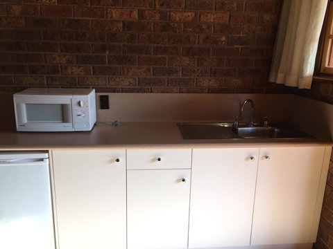 Coonawarra Place Motor Inn - Accommodation Asia 14