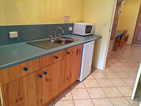 Coonawarra Place Motor Inn - Accommodation Asia 39