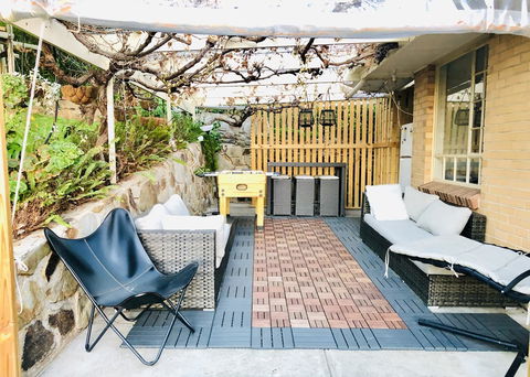 Stunning House With Beautiful Entertainment Area!! - Accommodation Asia 13