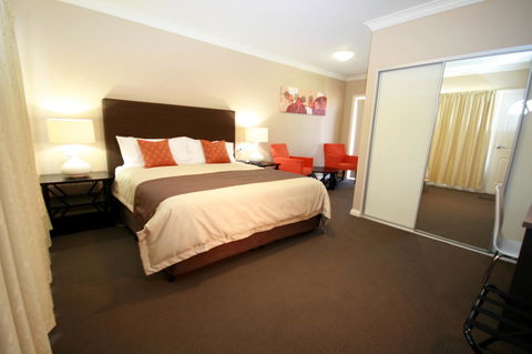 Sundowner Motel Hotel - Accommodation Asia 5