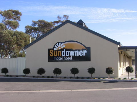 Sundowner Motel Hotel - Accommodation Asia 4