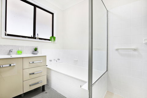Wildwood I Pet Friendly I 5 Mins To Beach - Accommodation Asia 10