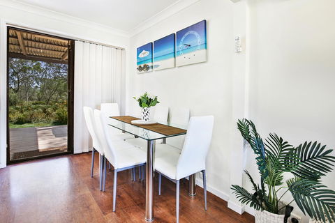 Wildwood I Pet Friendly I 5 Mins To Beach - Accommodation Asia 7