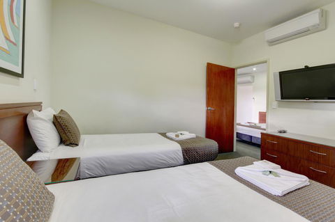 Strath Motel - Accommodation Asia 14