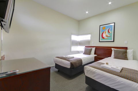 Strath Motel - Accommodation Asia 17
