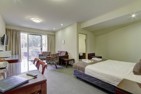 Strath Motel - Accommodation Asia 18
