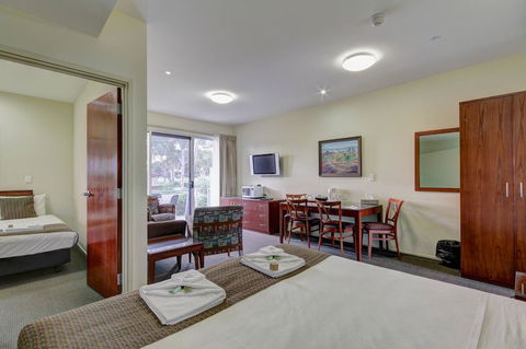 Strath Motel - Accommodation Asia 3