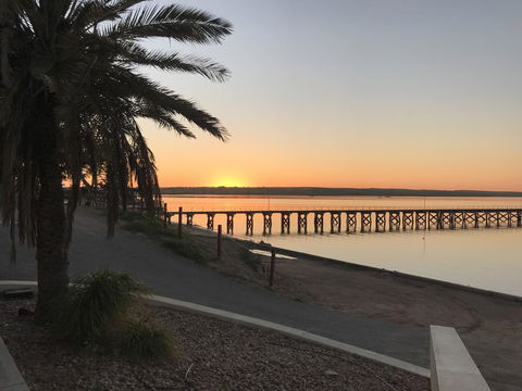 Beachside & Jetty View Apartment 6 - Captain\'s Apt - Accommodation Asia 40