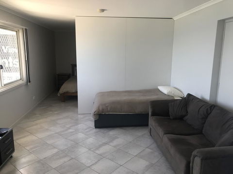 Beachside & Jetty View Apartment 6 - Captain\'s Apt - Accommodation Asia 1