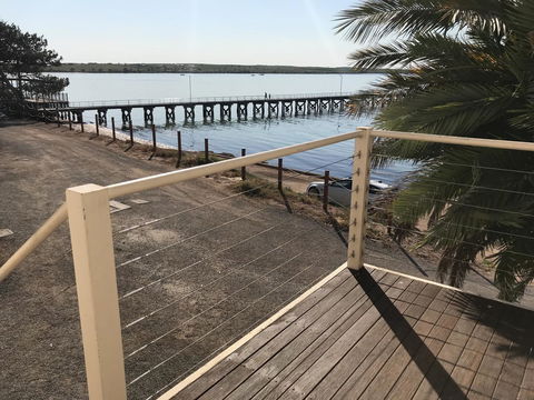 Beachside & Jetty View Apartment 6 - Captain\'s Apt - Accommodation Asia 13